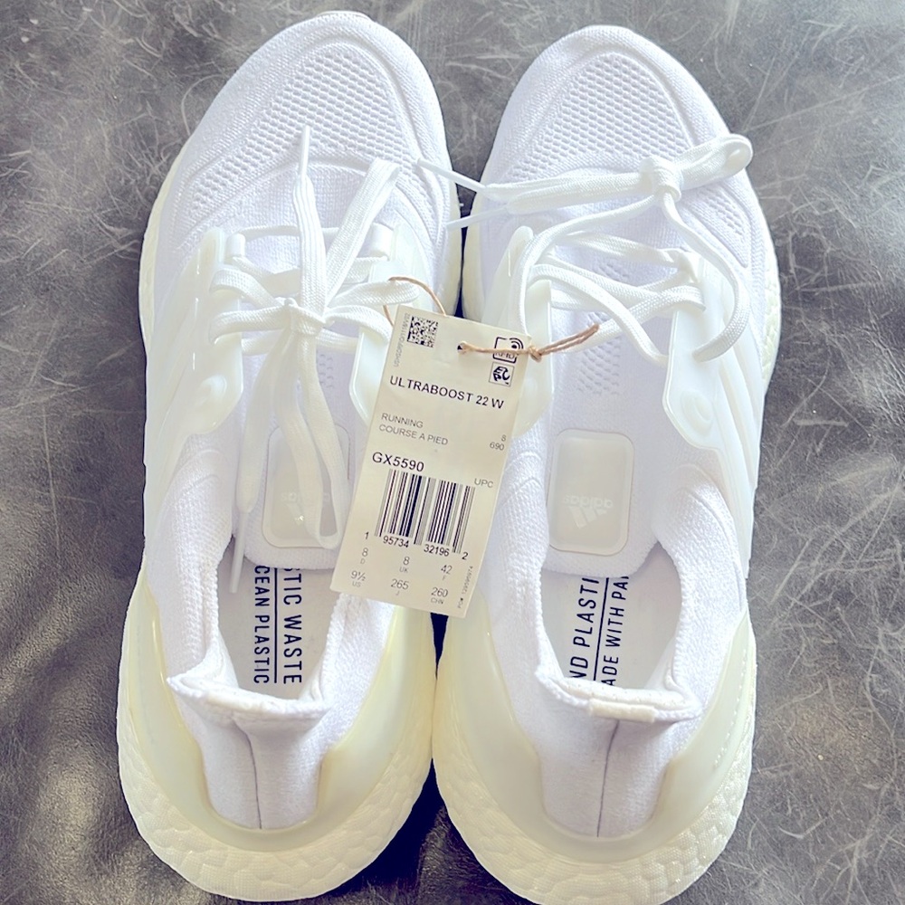 Adidas Ultraboost 22W, Cloud White, Size 9.5US women’s. NWT.